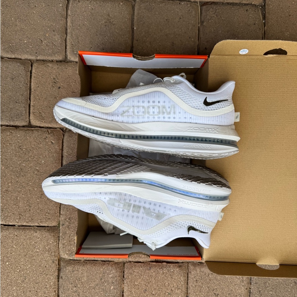 Nike Pegasus Premium Size 12.5 *WORN ONCE* - Picture 2 of 6